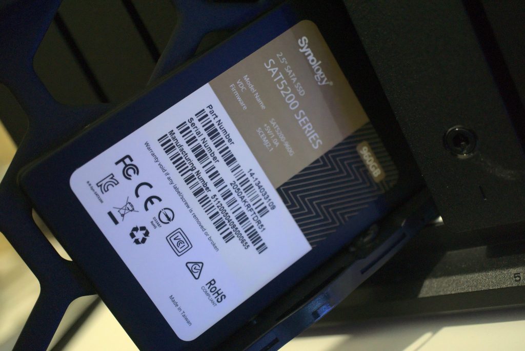 Chọn Ổ Cứng SSD Cho NAS - Hiệu Suất Tối Đa & Yên Tĩnh
